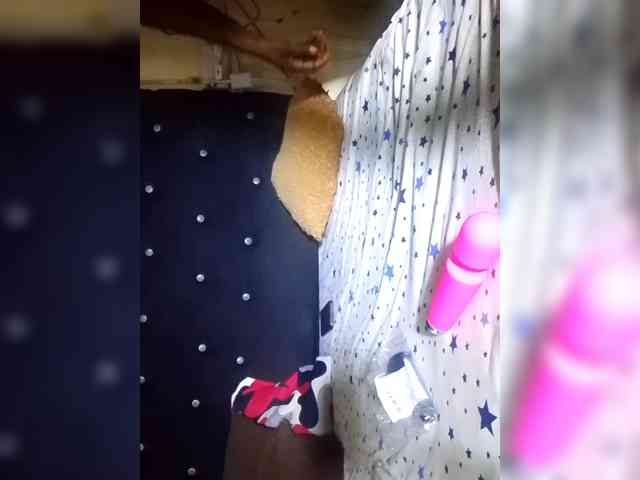 NigerianPusyAndCock webcam