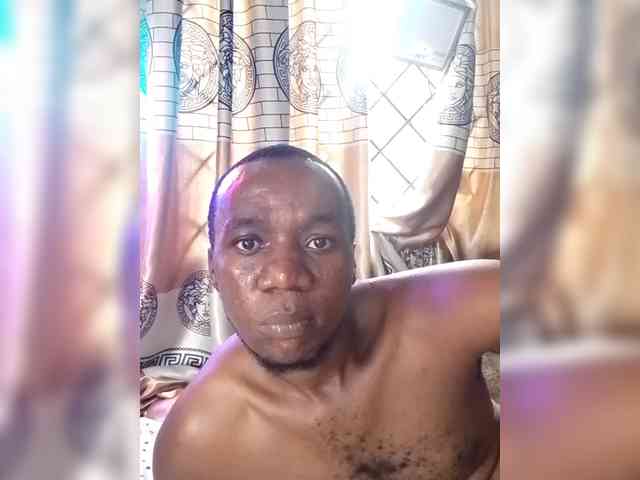NigerianPusyAndCock webcam