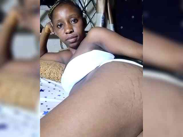 NigerianPusyAndCock webcam
