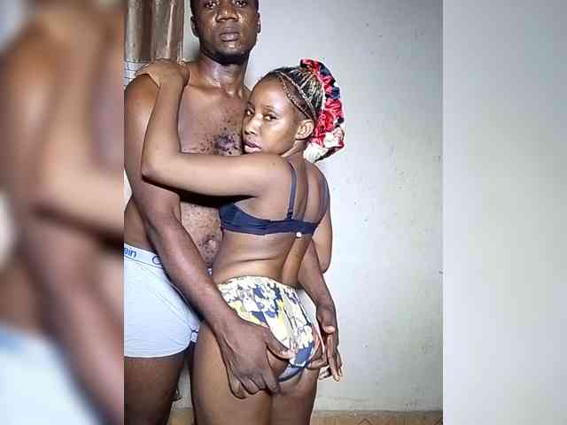 NigerianPusyAndCock webcam