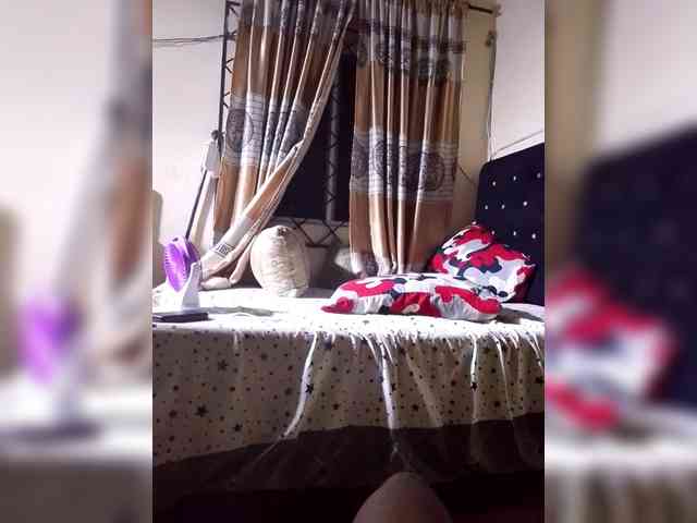 NigerianPusyAndCock webcam