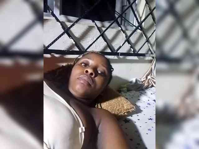 NigerianPusyAndCock webcam