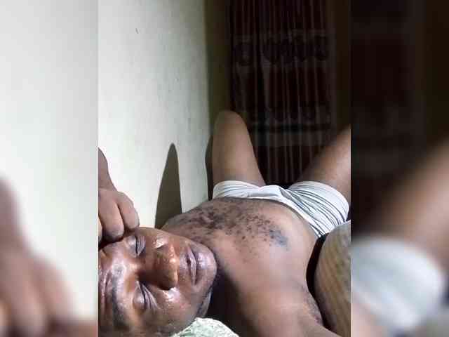 NigerianPusyAndCock webcam