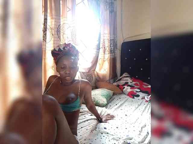 NigerianPusyAndCock webcam