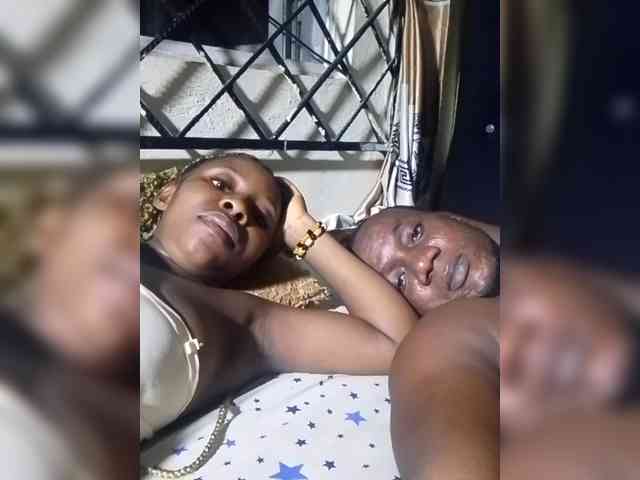 NigerianPusyAndCock webcam