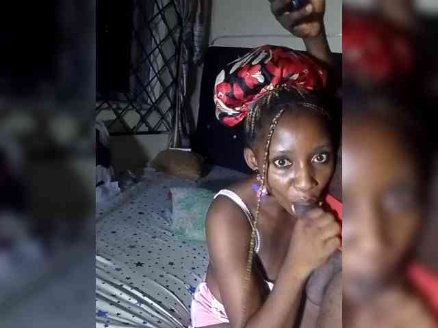 NigerianPusyAndCock webcam