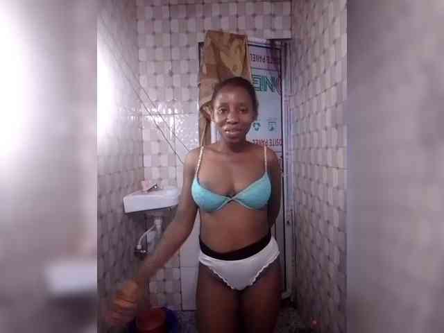 NigerianPusyAndCock webcam