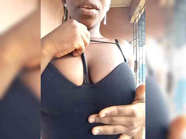 NigerianPusyAndCock webcam