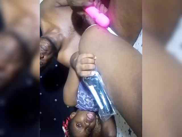 NigerianPusyAndCock webcam