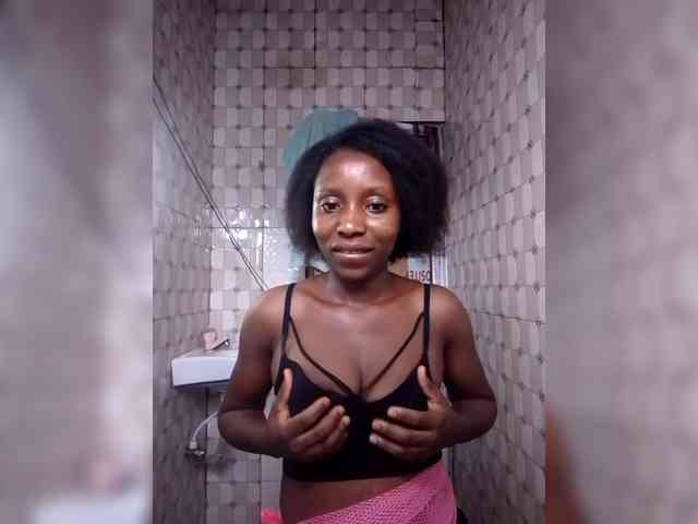 NigerianPusyAndCock webcam