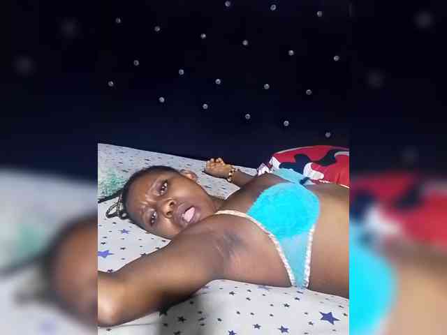 NigerianPusyAndCock webcam