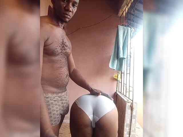 NigerianPusyAndCock webcam