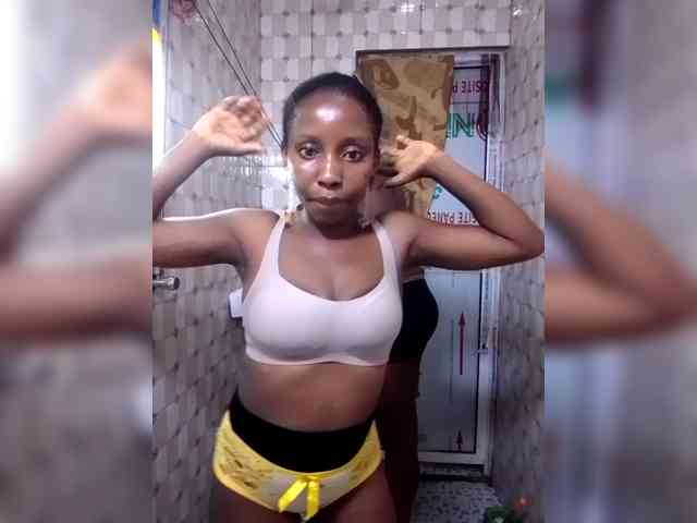 NigerianPusyAndCock webcam