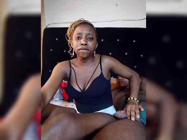 NigerianPusyAndCock webcam