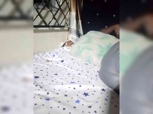 NigerianPusyAndCock webcam