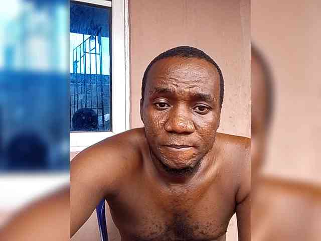 NigerianPusyAndCock webcam