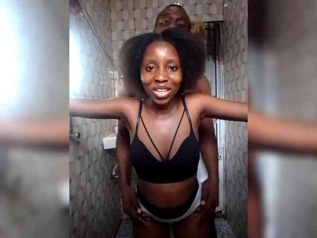 NigerianPusyAndCock webcam