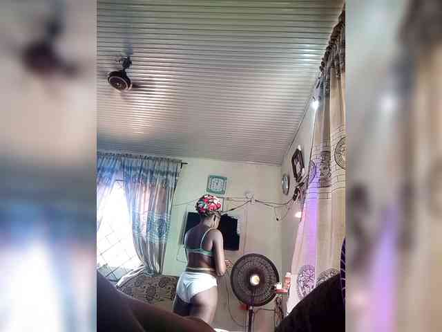 NigerianPusyAndCock webcam