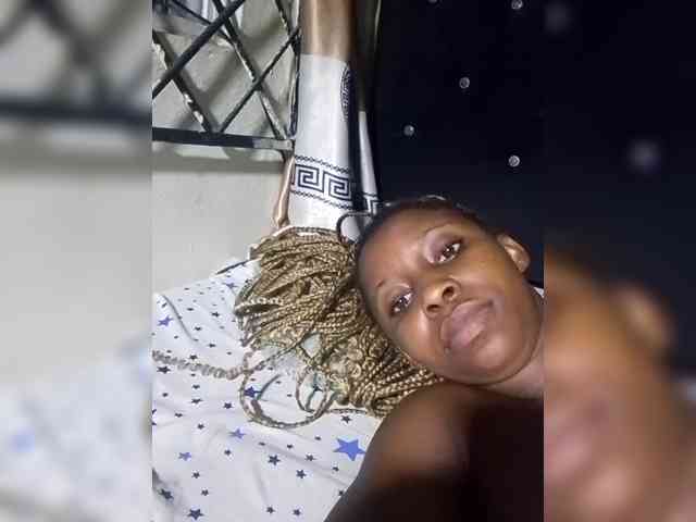 NigerianPusyAndCock webcam