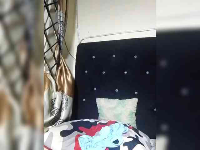 NigerianPusyAndCock webcam