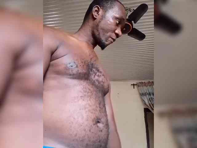 NigerianPusyAndCock webcam