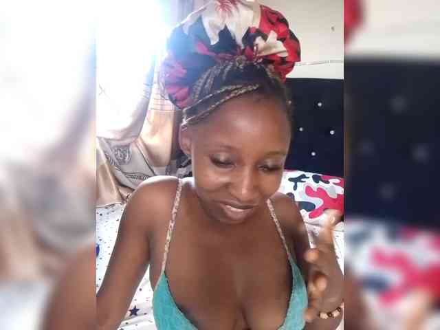 NigerianPusyAndCock webcam