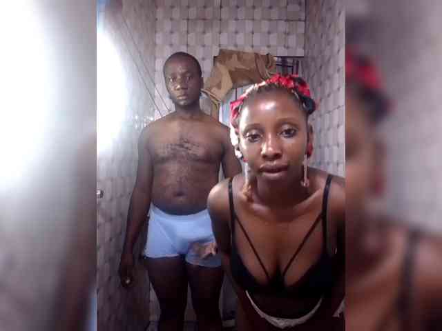 NigerianPusyAndCock webcam