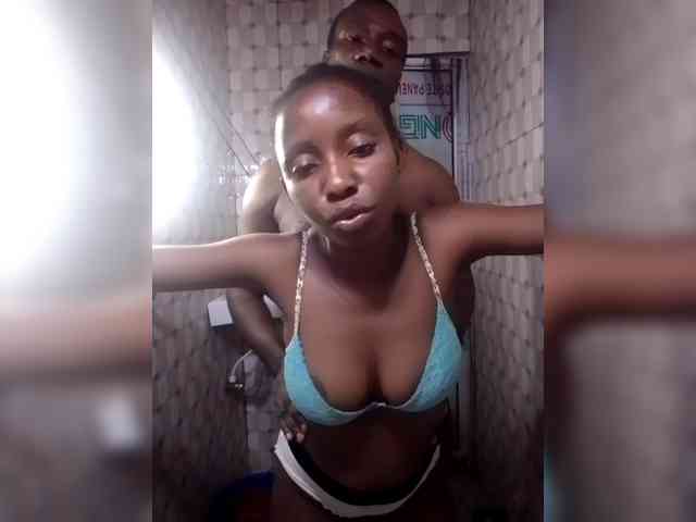 NigerianPusyAndCock webcam