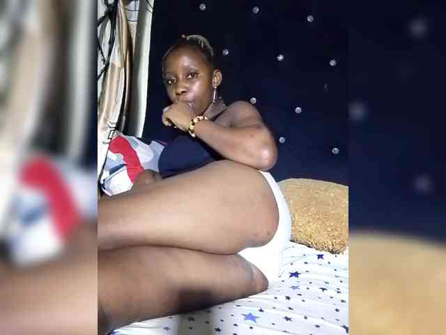 NigerianPusyAndCock webcam