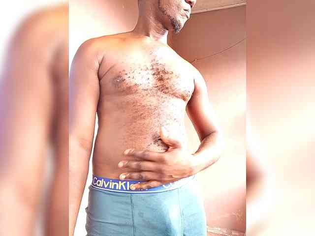 NigerianPusyAndCock webcam