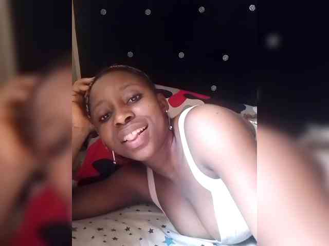 NigerianPusyAndCock webcam