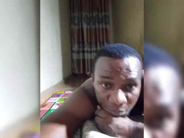 NigerianPusyAndCock webcam