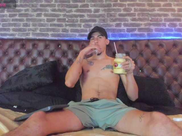 SharonTyga20's BongaCams show and profile