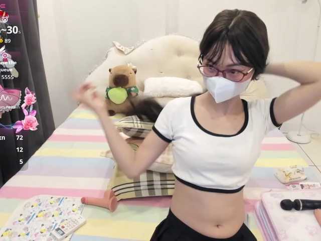 Teahyee's BongaCams show and profile