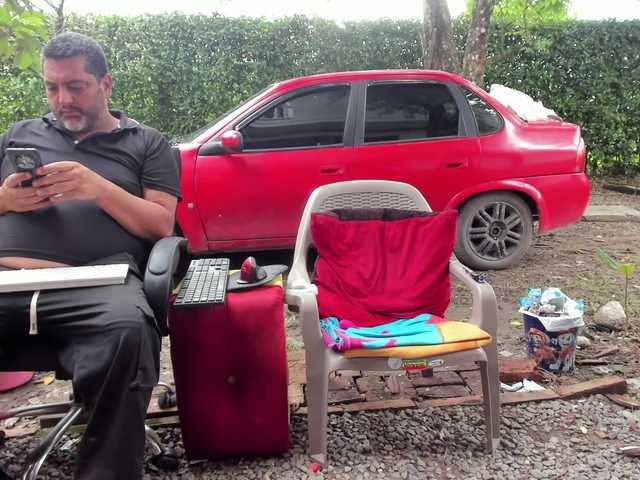 hotandfierylatinos2025's BongaCams show and profile