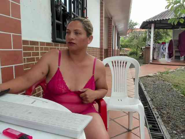 hotandfierylatinos2025 webcam