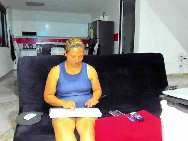 hotandfierylatinos2025 webcam