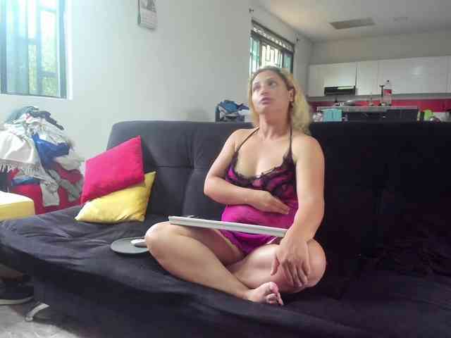 hotandfierylatinos2025 webcam