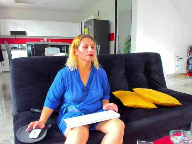 hotandfierylatinos2025 webcam