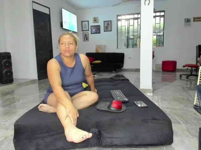 hotandfierylatinos2025 webcam