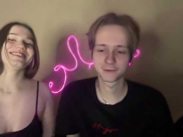  titsDestroy2007 chat room