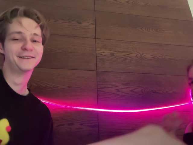 titsDestroy2007's BongaCams show and profile