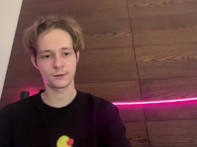 go to chat with titsDestroy2007