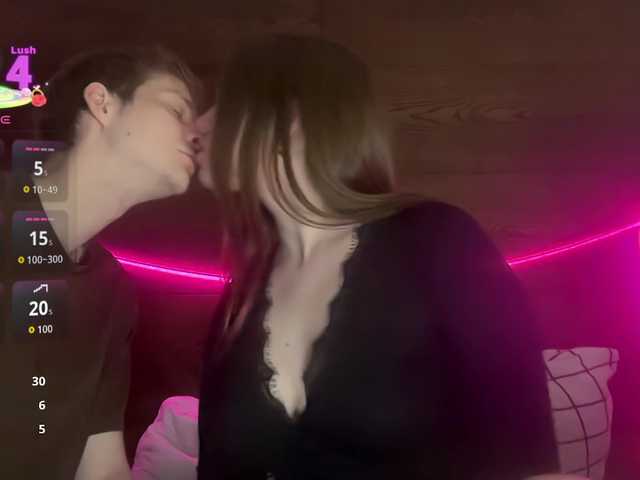 Live with titsDestroy2007 on FliCam