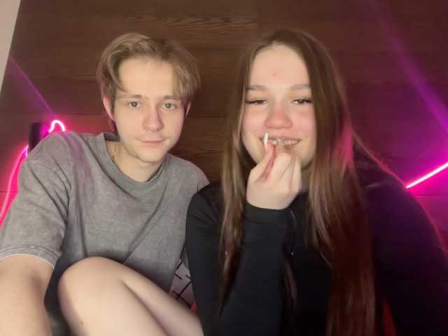 titsDestroy2007 – webcam model profile photo