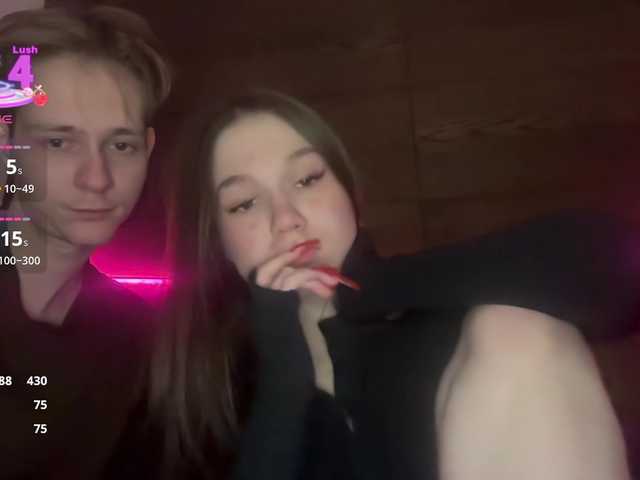 titsDestroy2007 live cam