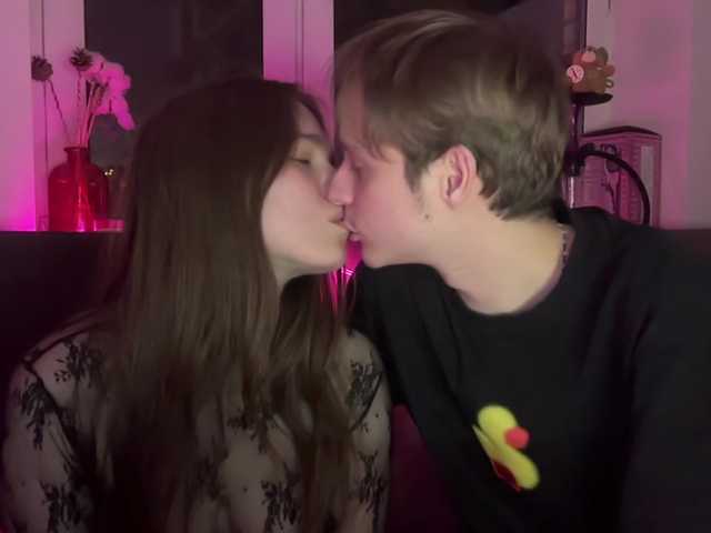 titsDestroy2007's BongaCams show and profile