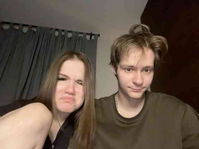 titsDestroy2007 webcam