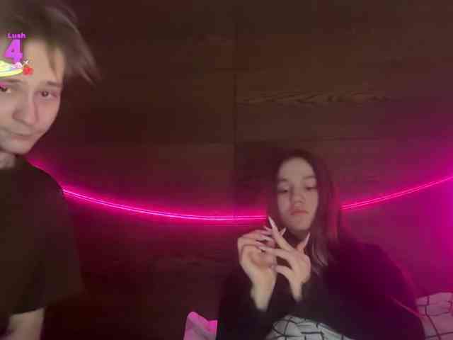 titsDestroy2007 webcam