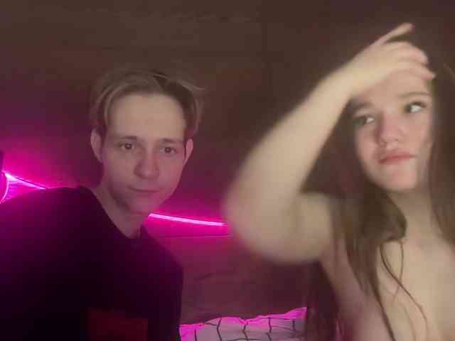 titsDestroy2007 webcam